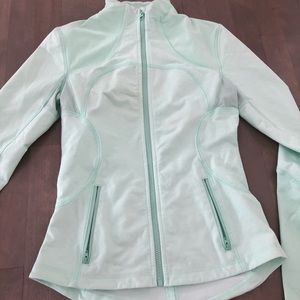Women’s LULULEMON DEFINE Jacket-size 6 Mint green